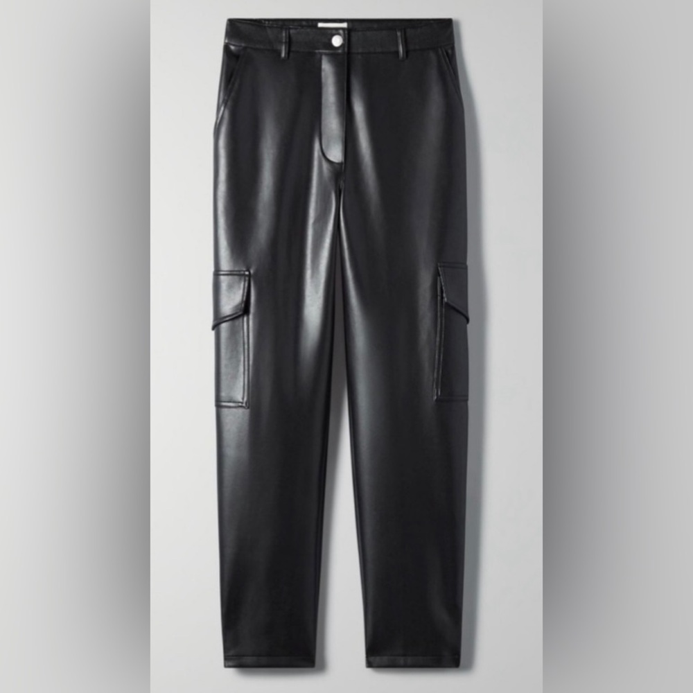 Aritzia Black Cargo Pants